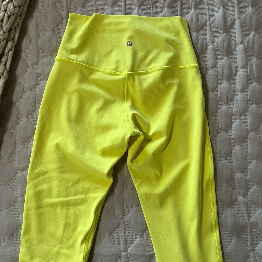Lululemon Align High Rise Crop 21" Leggings Electric Lemon Size 6 - Picture 6 of 6